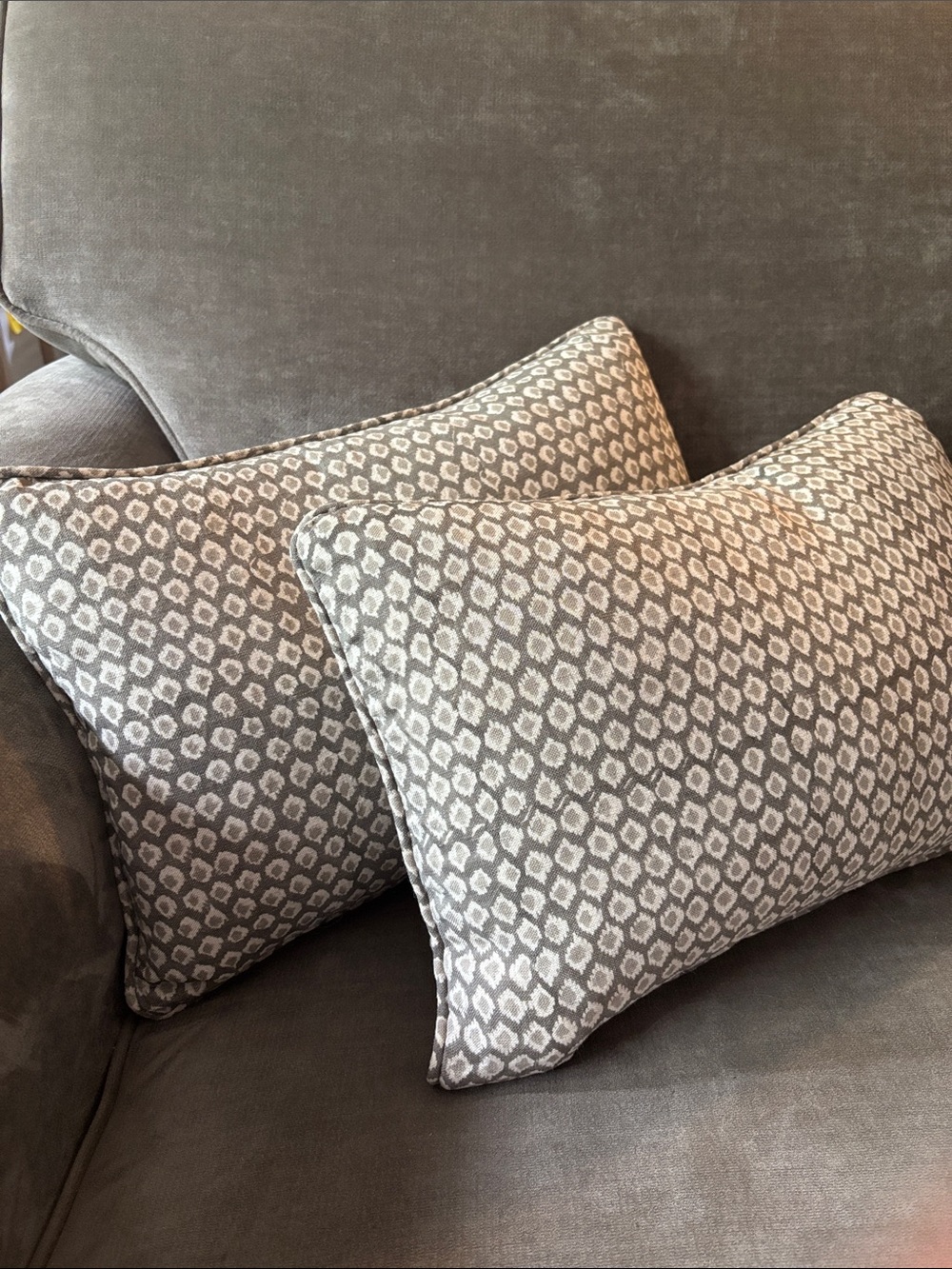 Walter.G set of two lumber/throw cushions in excellent preowned condition